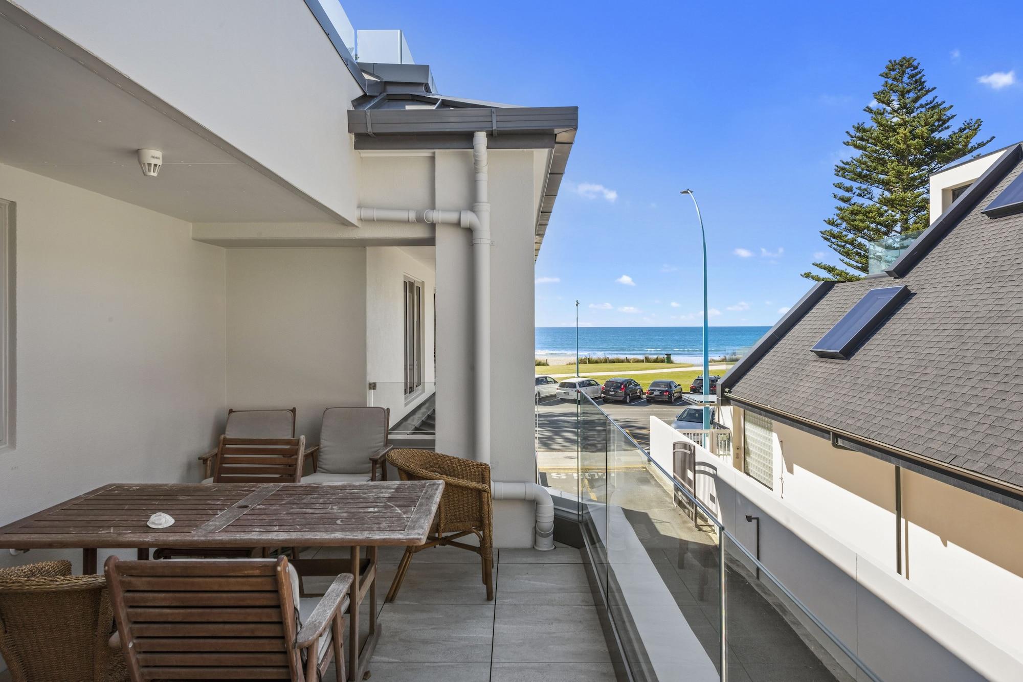 Pavilion Beachfront Apartments Mount Maunganui Esterno foto