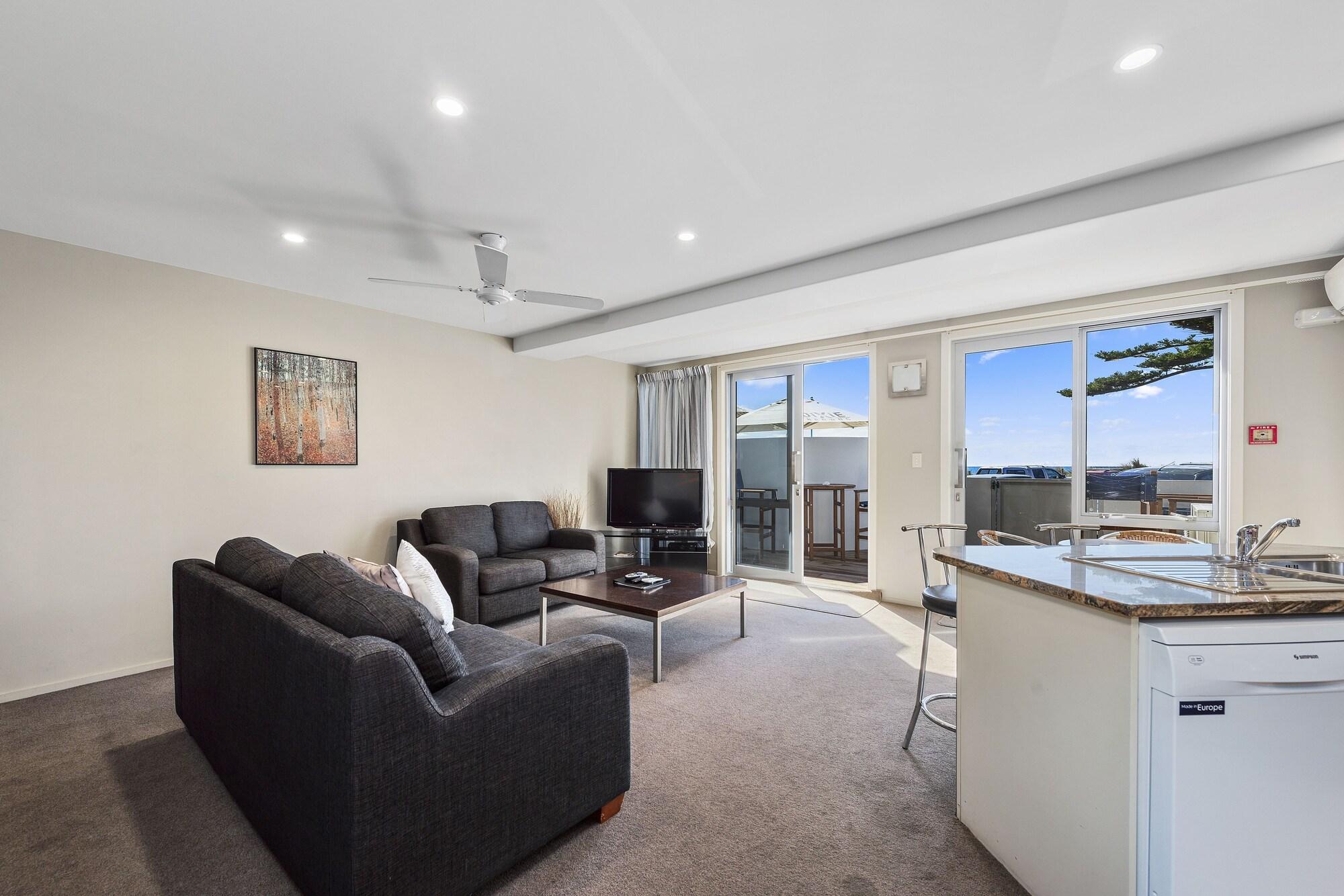 Pavilion Beachfront Apartments Mount Maunganui Esterno foto