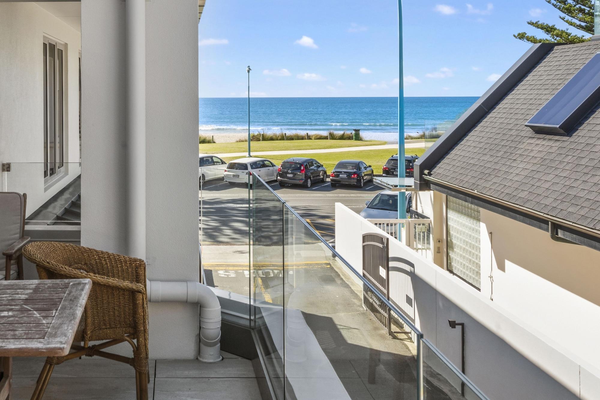 Pavilion Beachfront Apartments Mount Maunganui Esterno foto
